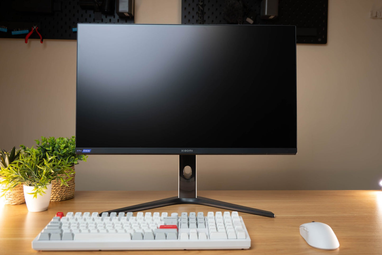 Xiaomi G Pro 27i 27" 2K 1440p Mini LED IPS Gaming Monitor (180Hz, 1ms, 16:9, HDMI/DP, AMD FreeSync, and HDR1000)