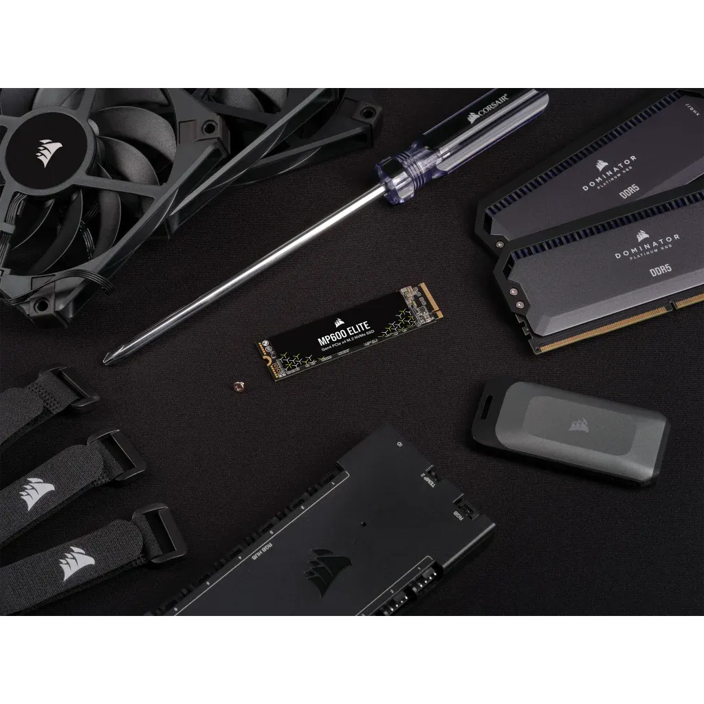 Corsair MP600 ELITE 2TB Gen4 PCIe x4 NVMe M.2 SSD (no heatsink); Read Up To 7000MB/s; Write up to 6500MB/s