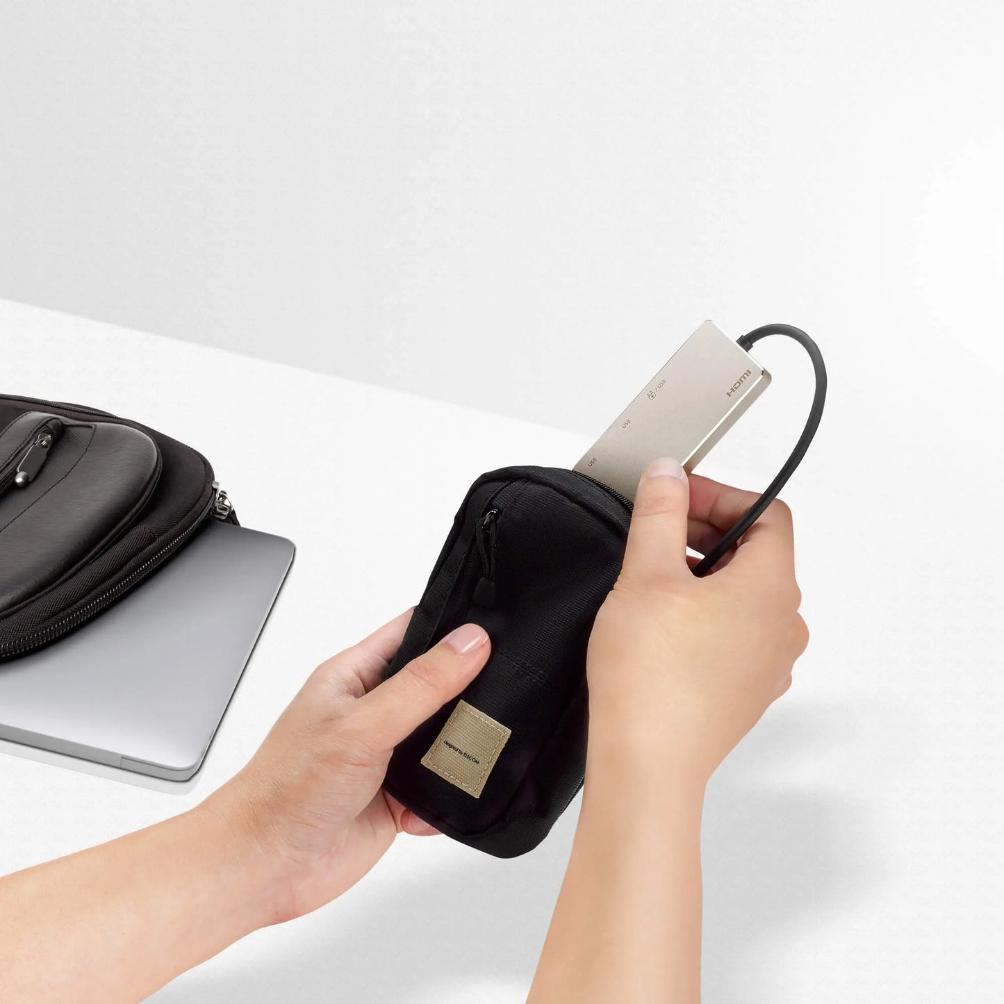 ATEN Dock; 6-in-1 Mini Dock with Power Pass-Through. 1 x HDMI;1 SD/Micro SD Reader;1 x USB-C PD Port;2 x USB 3.2 Type-A ports